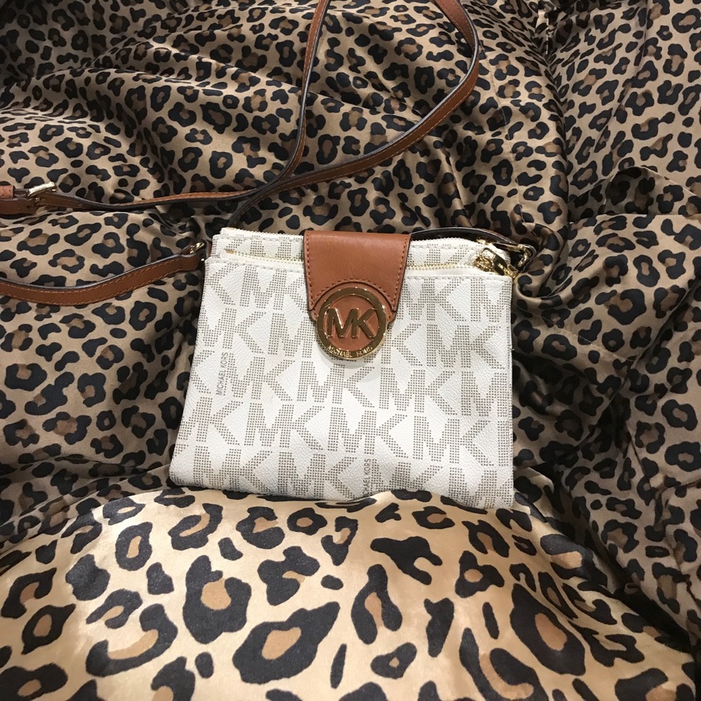 Michael Kors crossbody
